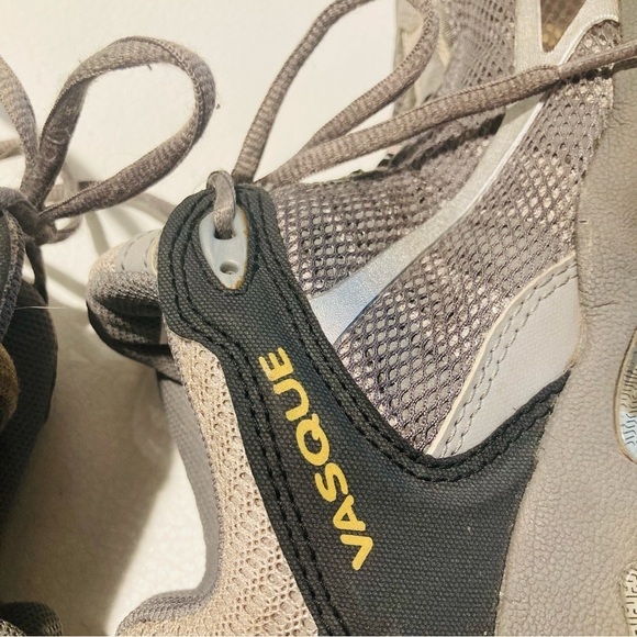VASQUE  Sz 8.5 W or 7 M Grey Lace Up Sneakers - Picture 10 of 12